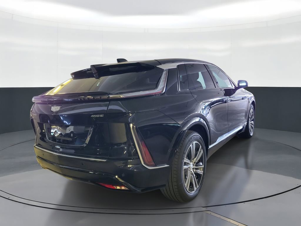 New 2026 Cadillac Lyriq Luxury RWD image 3