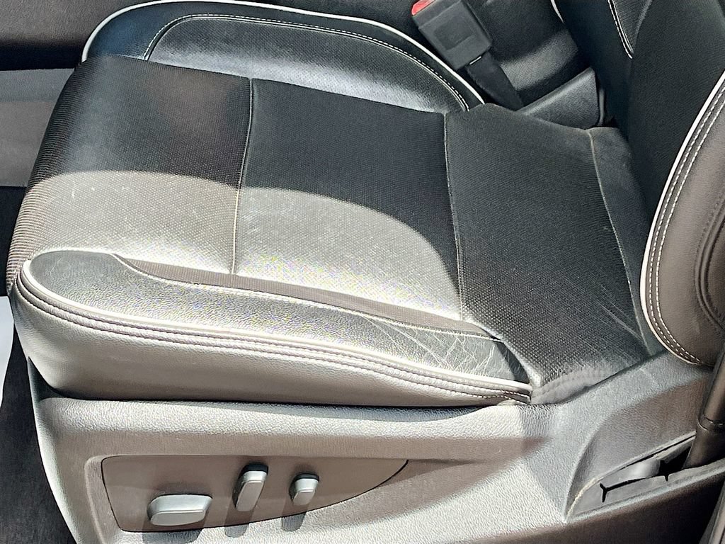 Used 2018 Chevrolet Silverado 1500 High Country AWD/4WD image 20