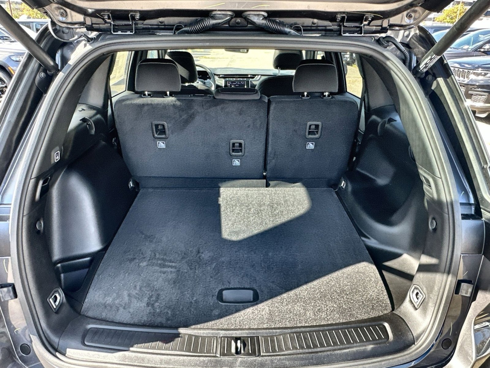 New 2025 Jeep Grand Cherokee Laredo X image 25