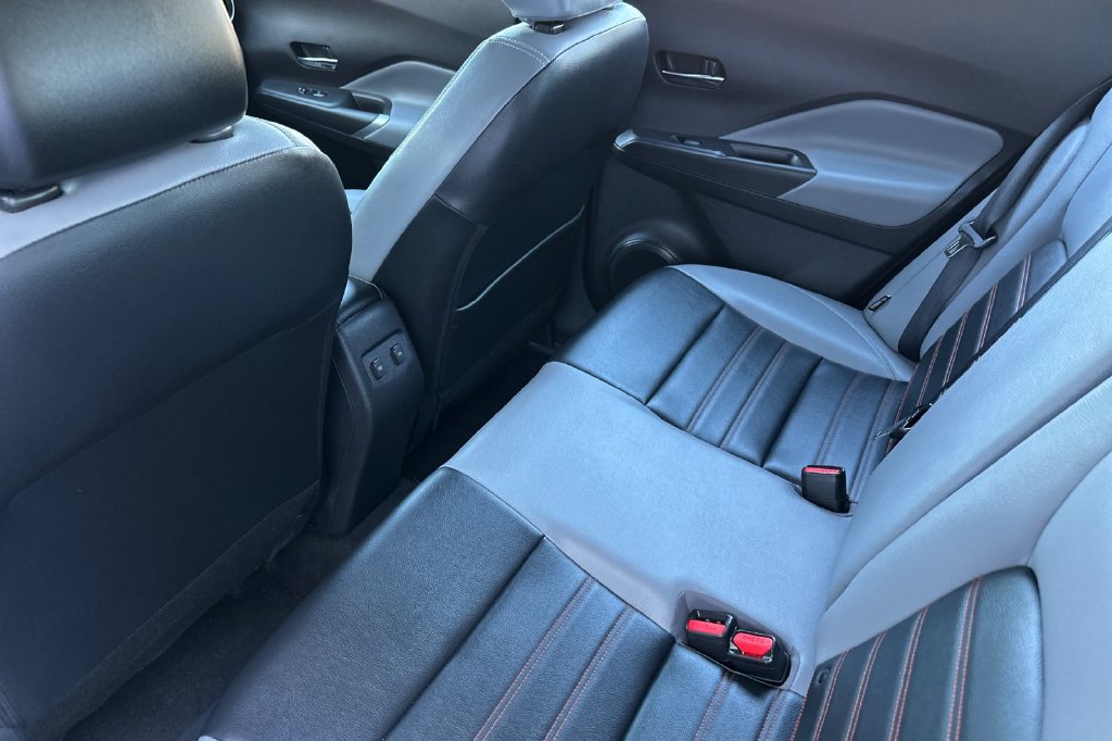Certified 2024 Nissan Kicks SR w/ SR Premium Package FWD image 12
