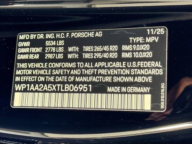 Certified 2026 Porsche Macan Turbo AWD/4WD image 26