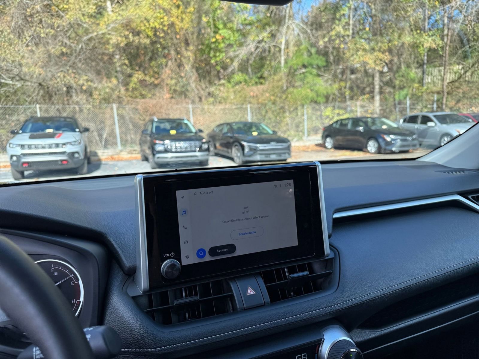 Used 2025 Toyota RAV4 XLE image 18