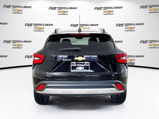 Used 2025 Chevrolet Trax LT image 6