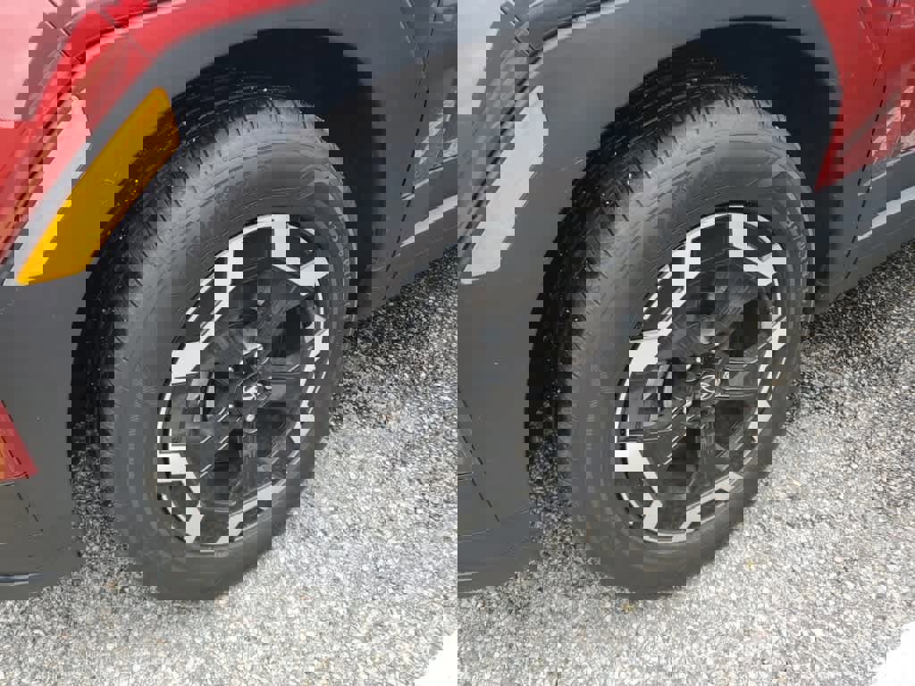 Certified 2025 Hyundai Santa Fe SEL image 2