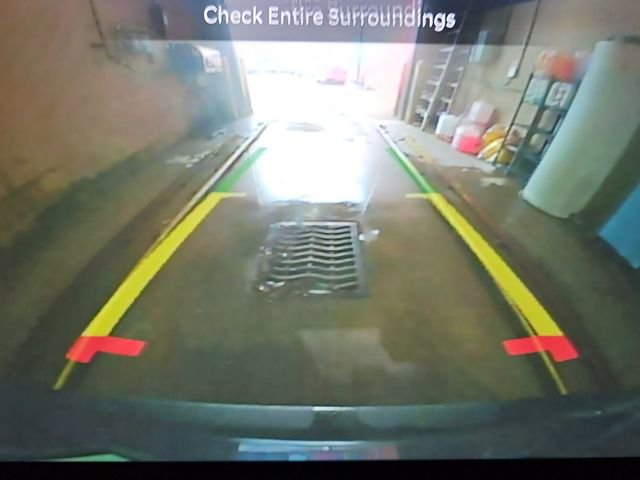 Used 2024 Chrysler Pacifica Limited image 16