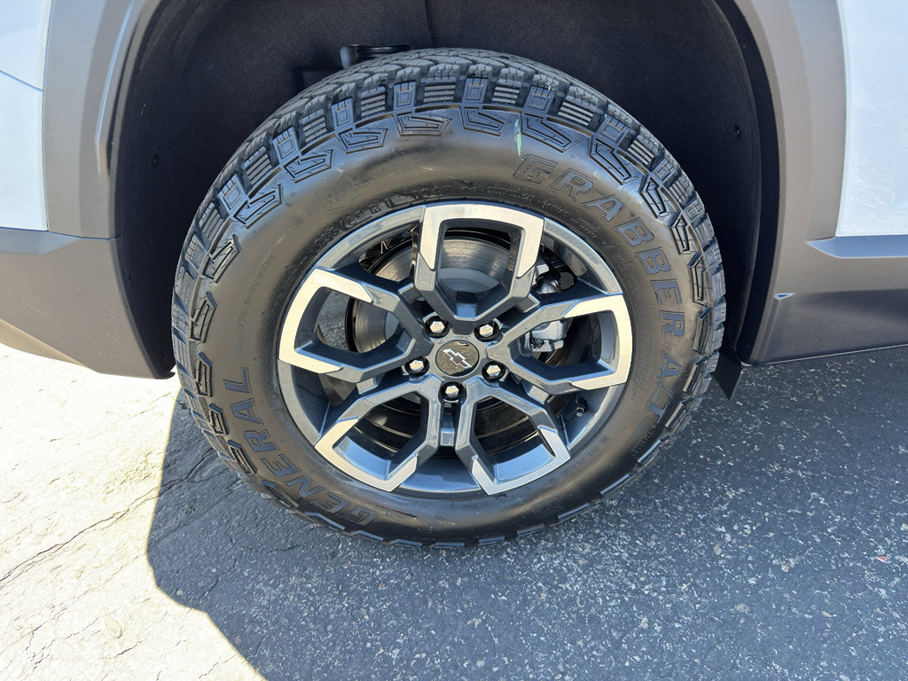 New 2026 Chevrolet Equinox ACTIV image 9