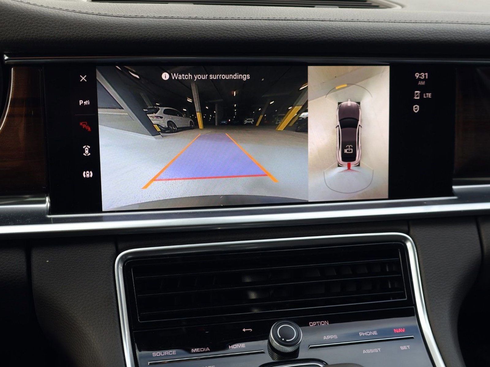 Certified 2023 Porsche Panamera Platinum Edition image 19