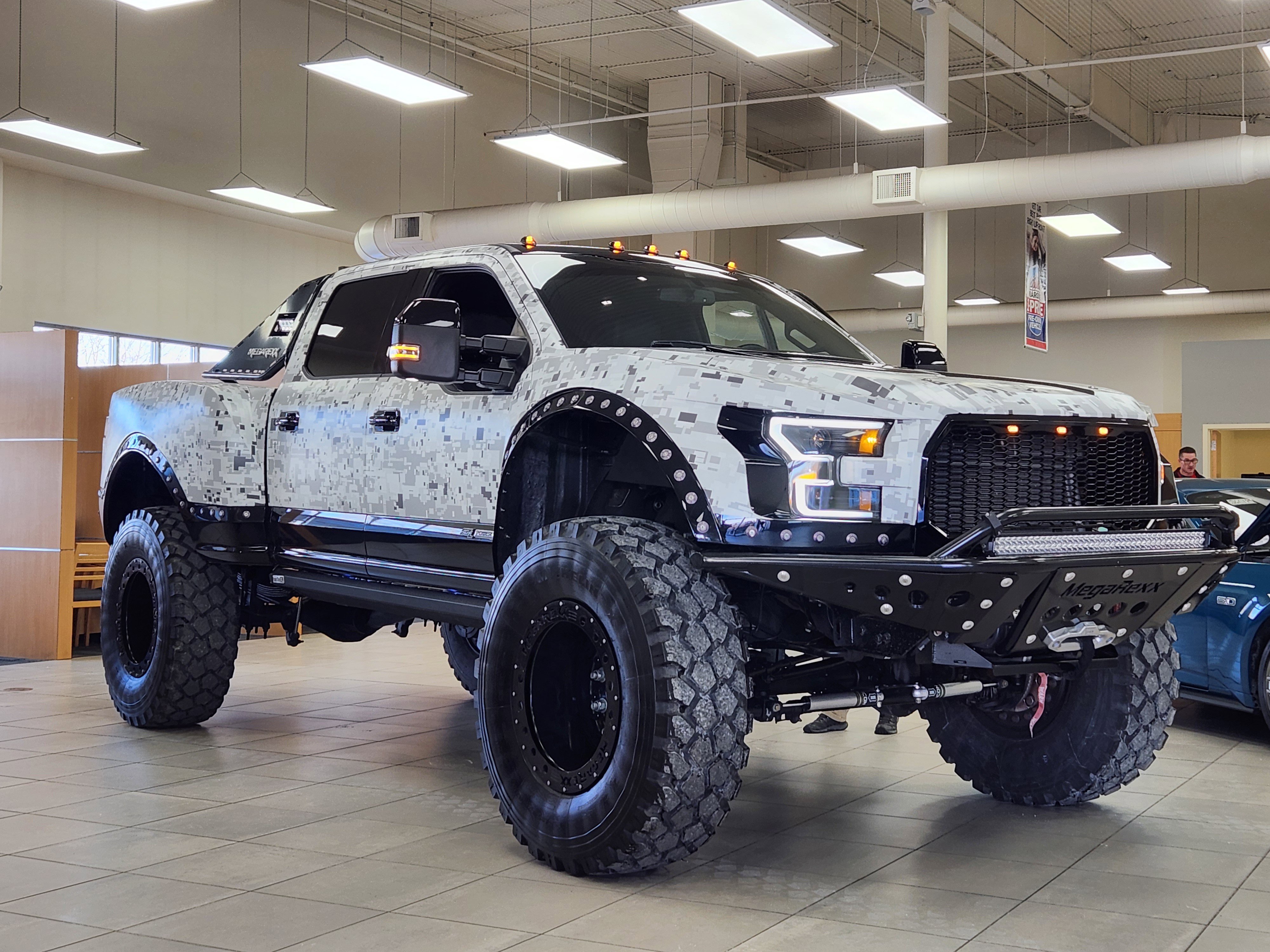 Used 2022 Ford F250 Lariat w/ Lariat Ultimate Package video 1