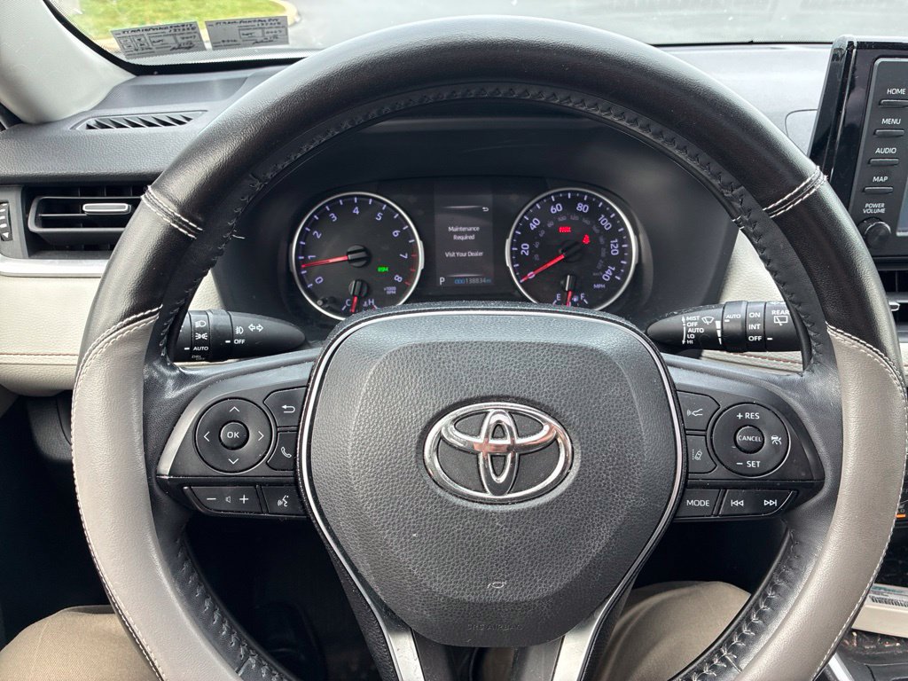 Used 2019 Toyota RAV4 XLE Premium w/ Cold Weather Package AWD/4WD image 29