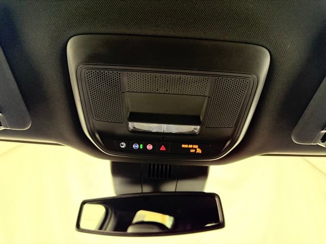 Used 2025 Chevrolet Silverado EV LT image 39