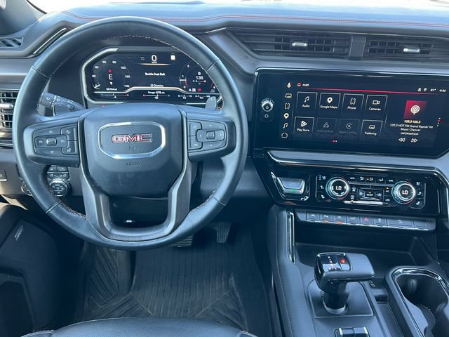 Used 2023 GMC Sierra 1500 AT4 w/ Technology Package AWD/4WD image 3