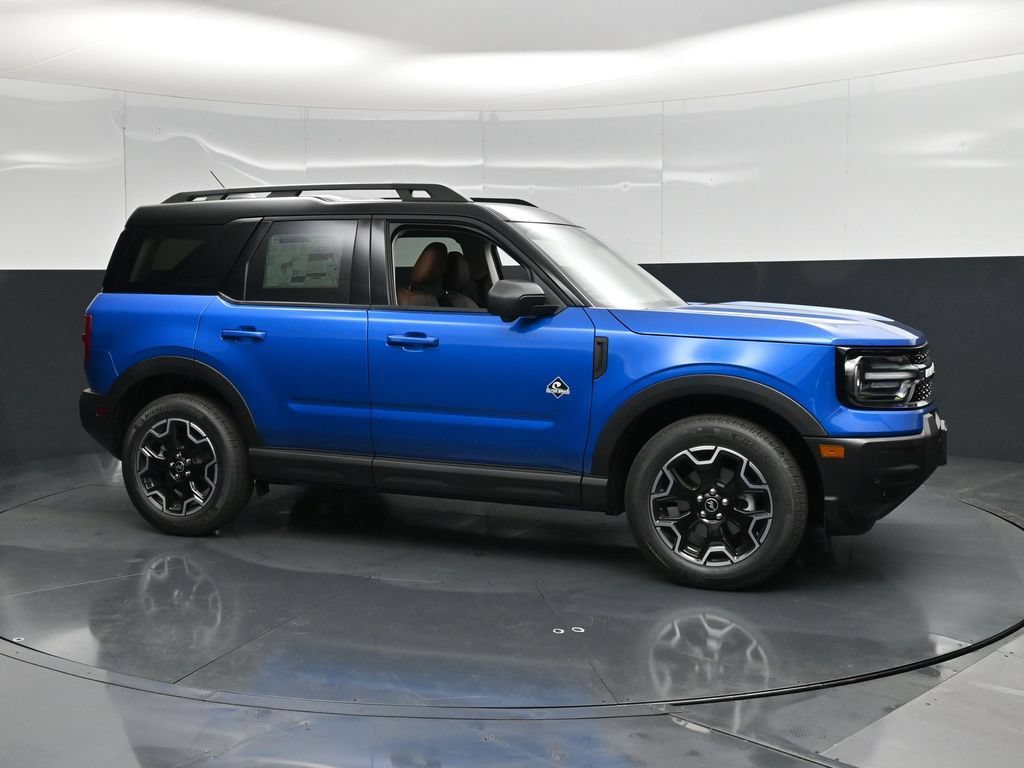 New 2026 Ford Bronco Sport Outer Banks w/ Outer Banks Tech Package+ AWD/4WD image 3