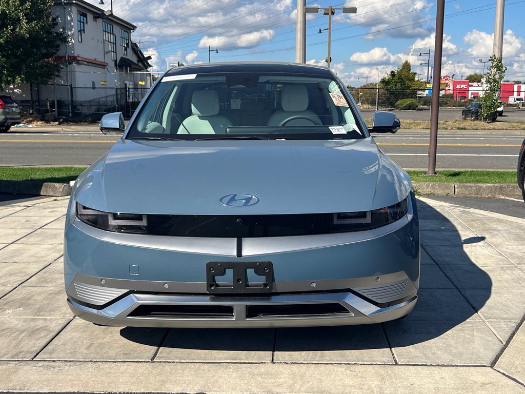 Certified 2024 Hyundai Ioniq 5 Limited AWD/4WD image 4