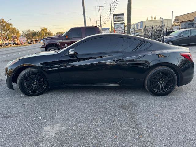 Used 2015 Hyundai Genesis 3.8 image 4