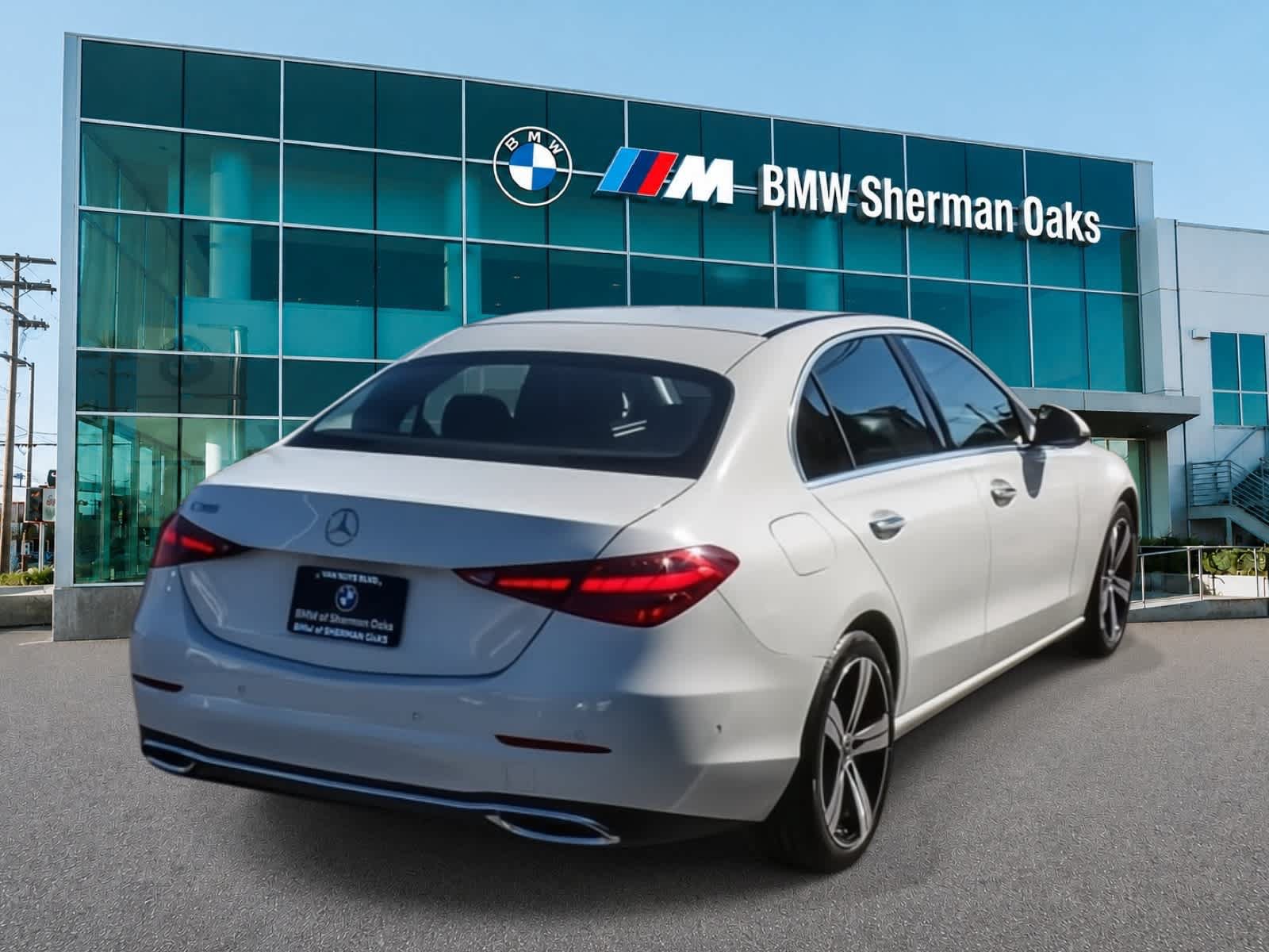 Used 2025 Mercedes-Benz C 300 Sedan image 8