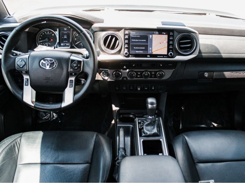 Used 2022 Toyota Tacoma Limited AWD/4WD image 25
