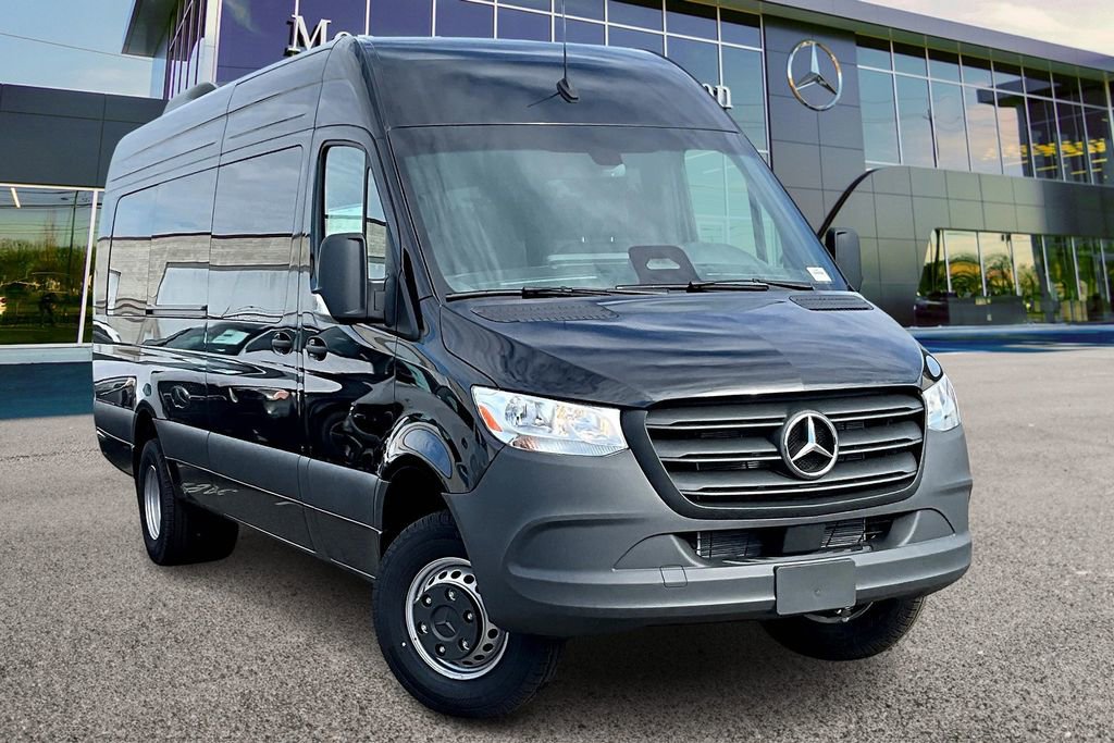 New 2025 Mercedes-Benz Sprinter 4500
