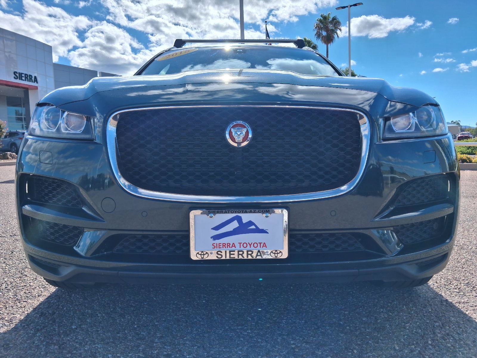 Used 2018 Jaguar F-PACE Premium AWD/4WD image 11