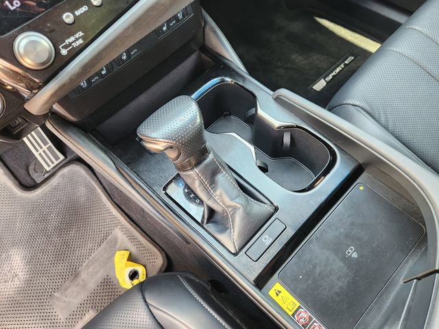 Used 2024 Lexus ES 350 F Sport w/ Accessory Package (Z2) image 19