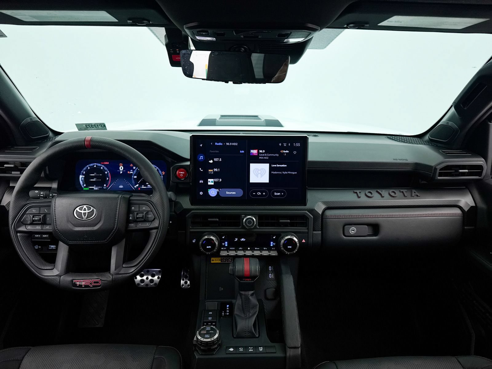 Used 2025 Toyota Tacoma TRD Pro AWD/4WD image 28