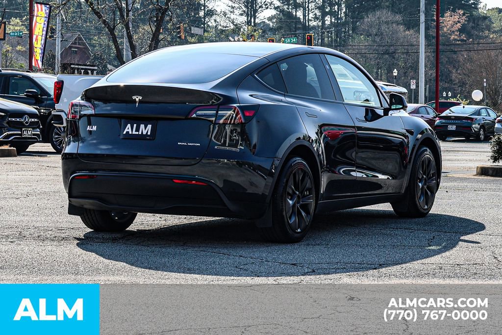 Used 2024 Tesla Model Y Long Range AWD/4WD image 6