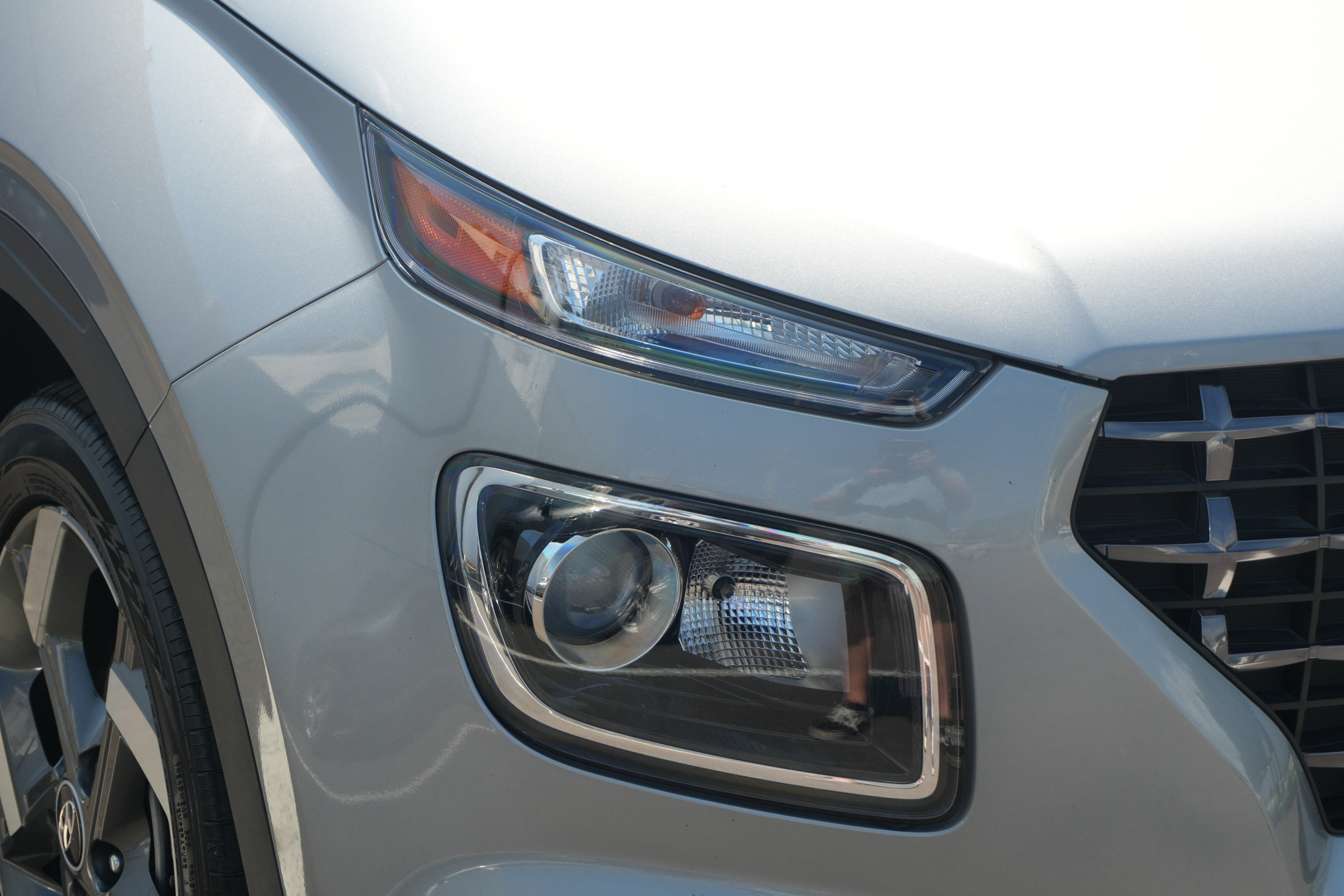 Used 2025 Hyundai Venue SEL FWD image 46
