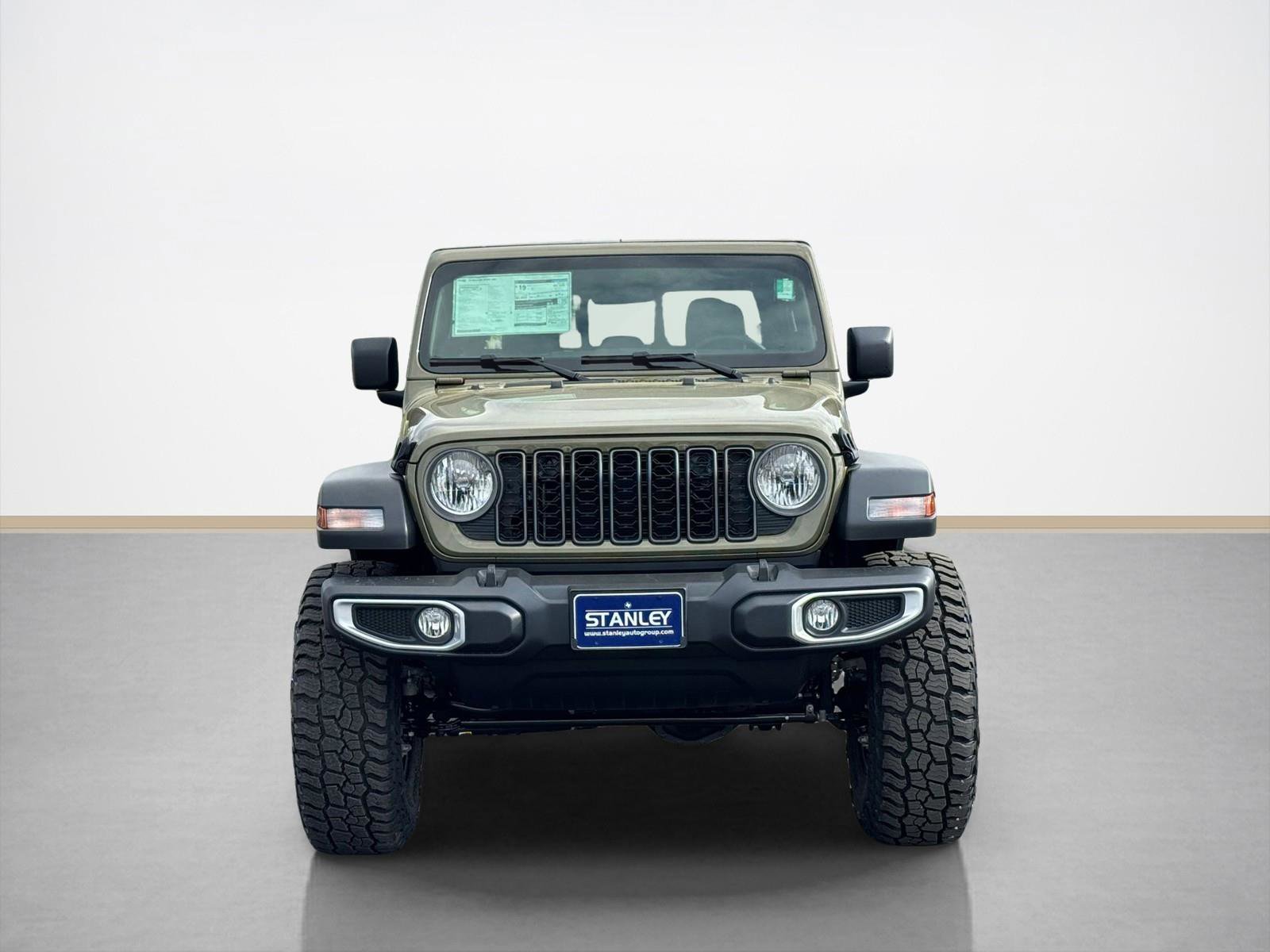 New 2026 Jeep Gladiator Sport image 2