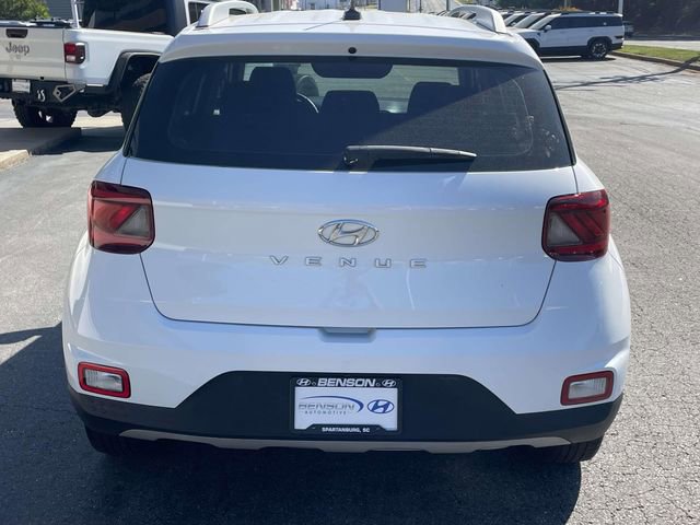 Certified 2023 Hyundai Venue SEL w/ Cargo Package FWD image 5