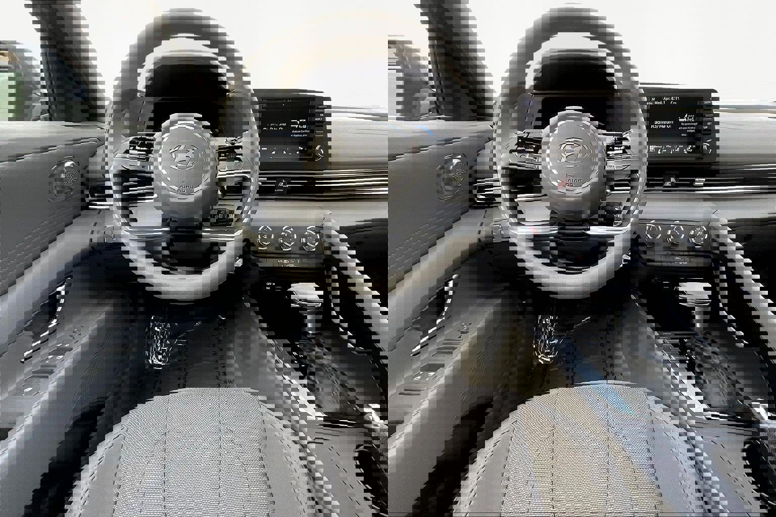 Certified 2025 Hyundai Elantra SE image 8