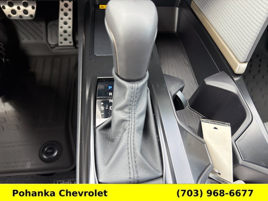 Used 2026 Toyota Camry SE w/ Convenience Package FWD image 16