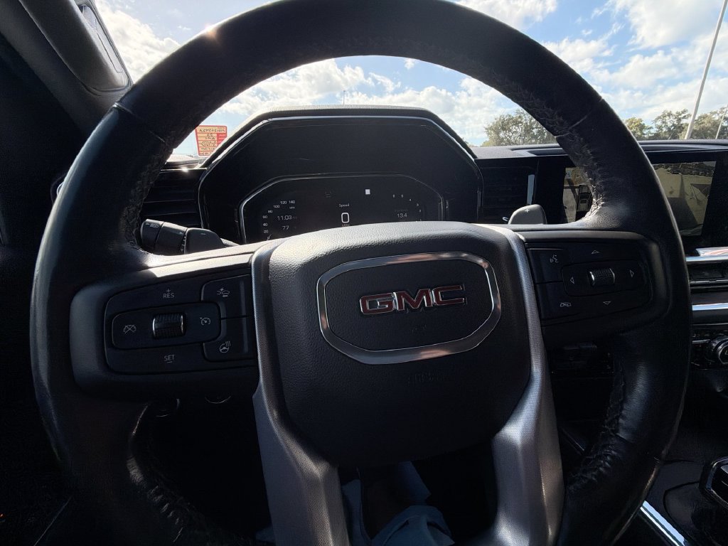 Used 2022 GMC Sierra 1500 SLT w/ SLT Premium Plus Package AWD/4WD image 26