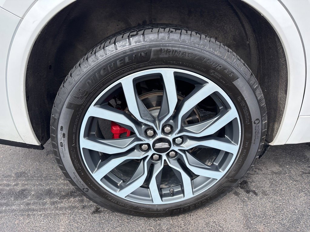 Used 2024 Cadillac XT6 Sport w/ LPO, Floor Liner Package AWD/4WD image 11