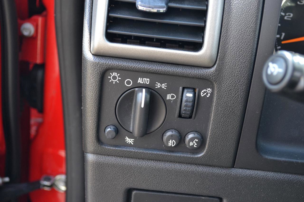 Used 2012 Chevrolet Colorado LT AWD/4WD image 15