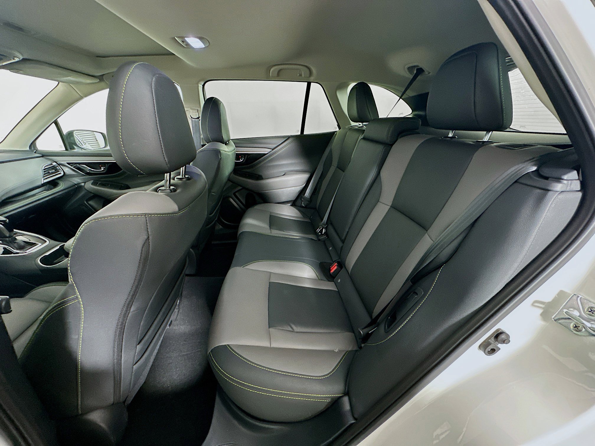 Used 2025 Subaru Outback Onyx Edition image 28