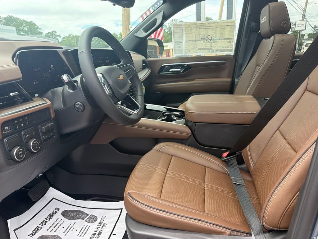New 2026 Chevrolet Suburban High Country RWD image 14