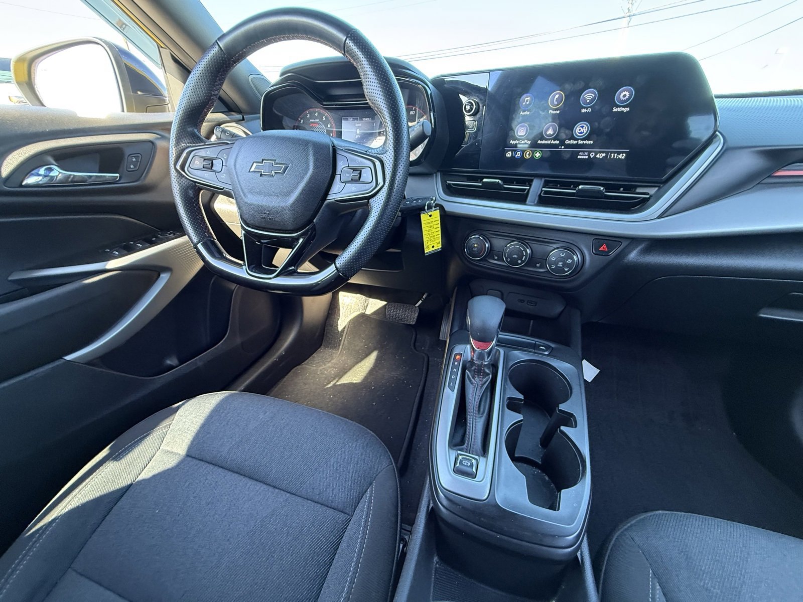 Used 2024 Chevrolet Trax RS w/ Sunroof Package image 16