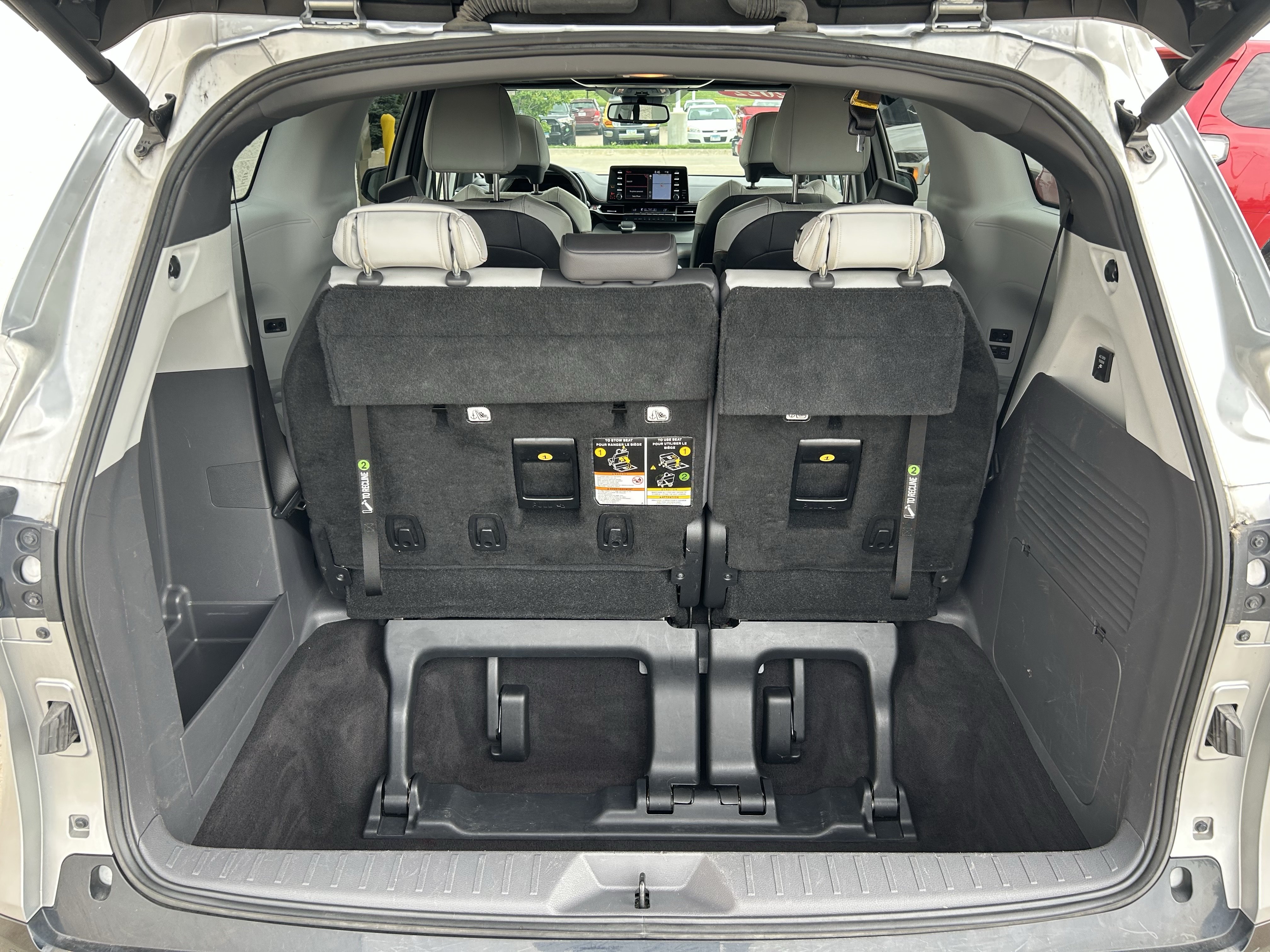 Used 2022 Toyota Sienna XSE w/ XSE Plus Package AWD/4WD image 25