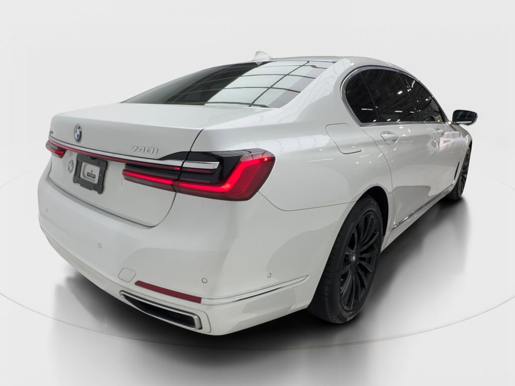 Used 2022 BMW 740i xDrive w/ Premium Package AWD/4WD image 7
