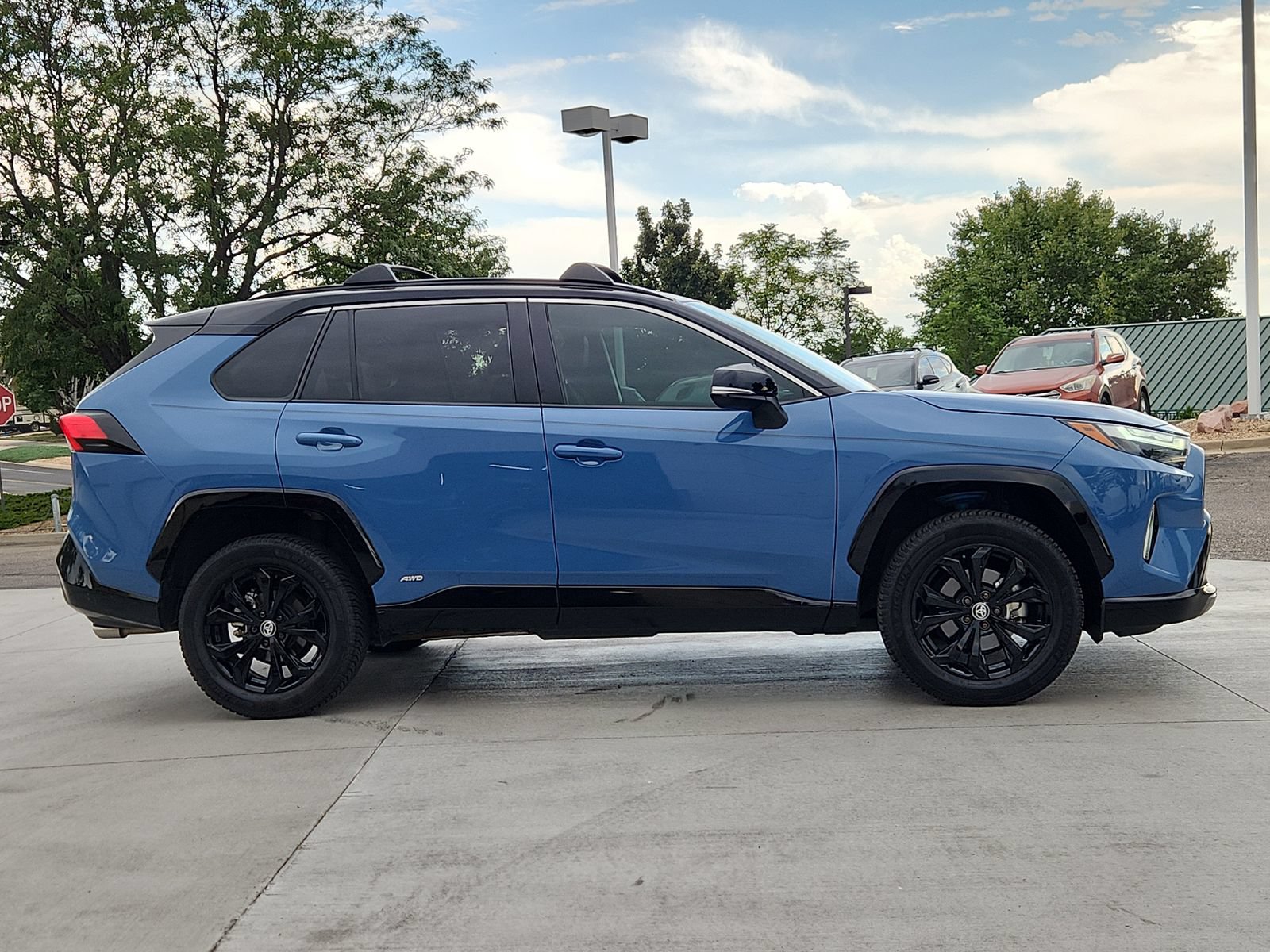 Used 2023 Toyota RAV4 XSE w/ XSE Grade Weather Package AWD/4WD image 6