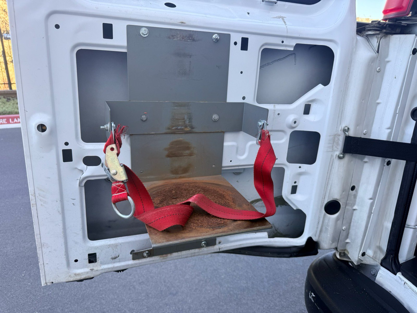 Used 2015 Chevrolet Express 2500 RWD image 22