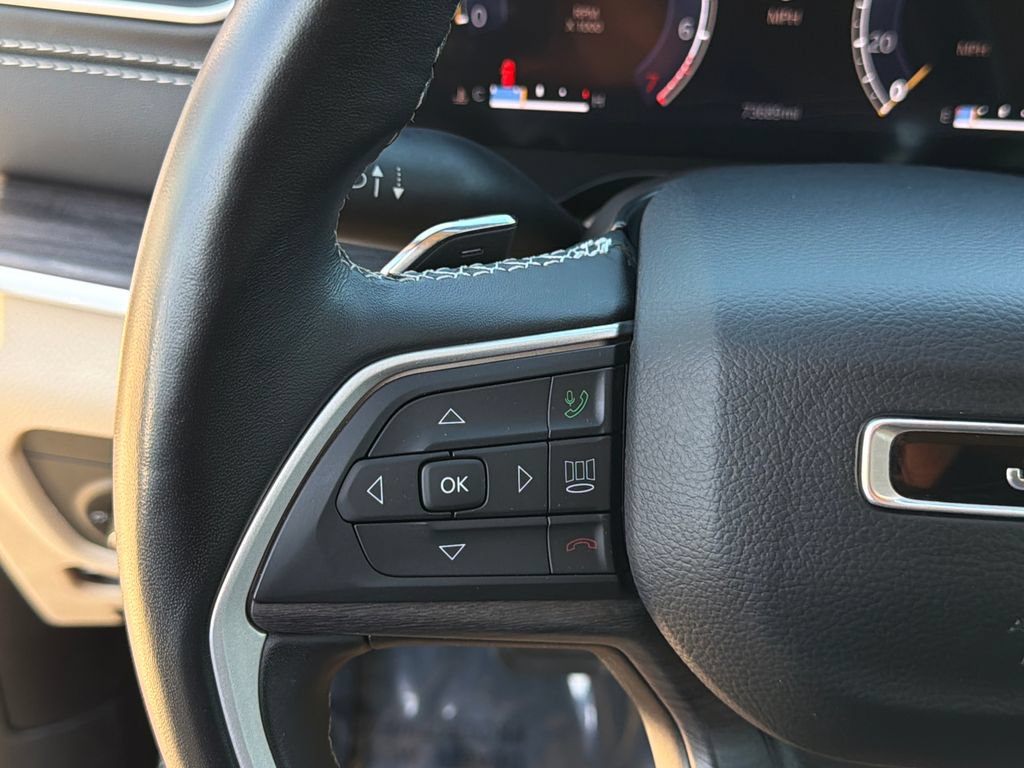 Used 2022 Jeep Grand Cherokee Limited AWD/4WD image 26