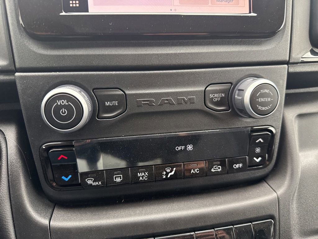 Used 2024 RAM ProMaster 2500 image 34