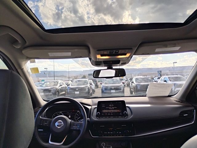 Used 2021 Nissan Rogue SL image 12