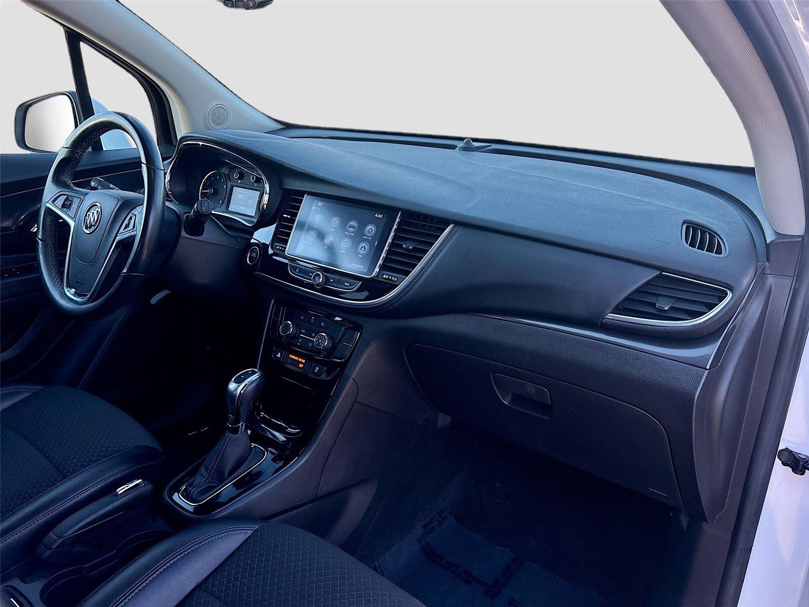 Used 2019 Buick Encore Preferred image 28