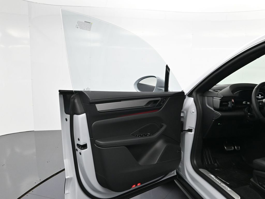 New 2026 Porsche Macan GTS Electric AWD/4WD image 16