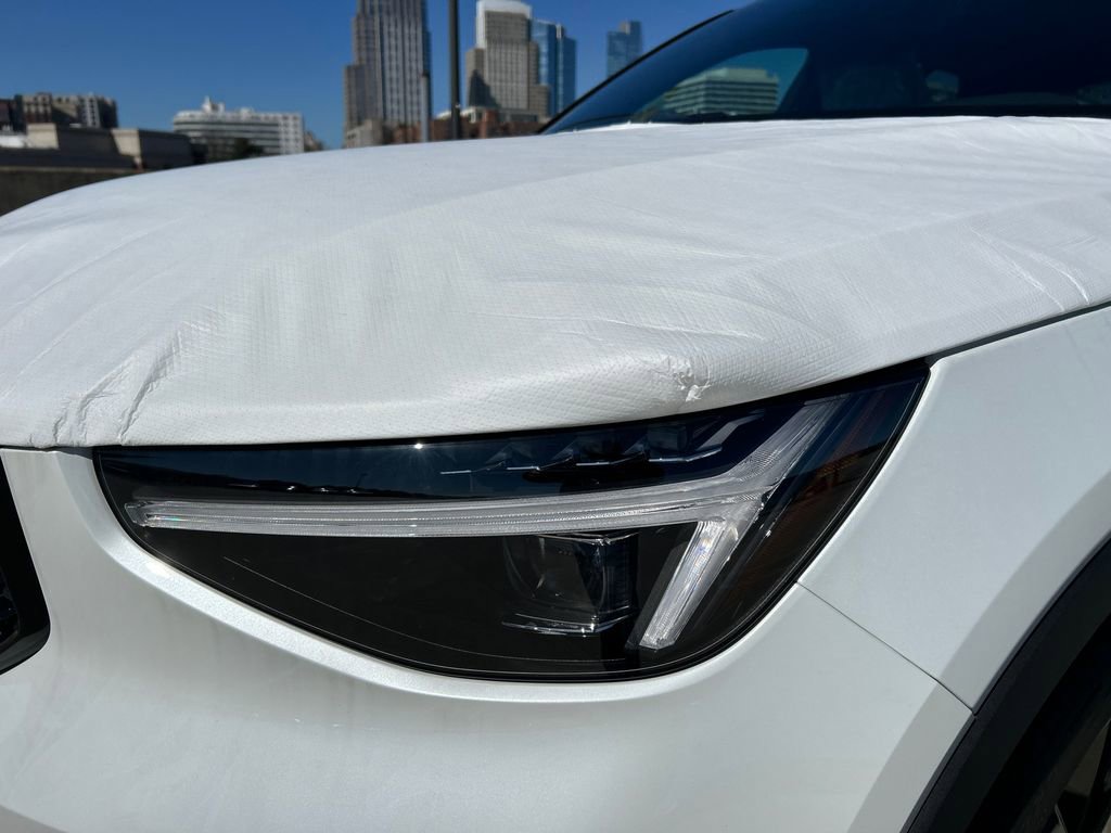 New 2026 Volvo XC40 B5 Ultra w/ Climate Package AWD/4WD image 7