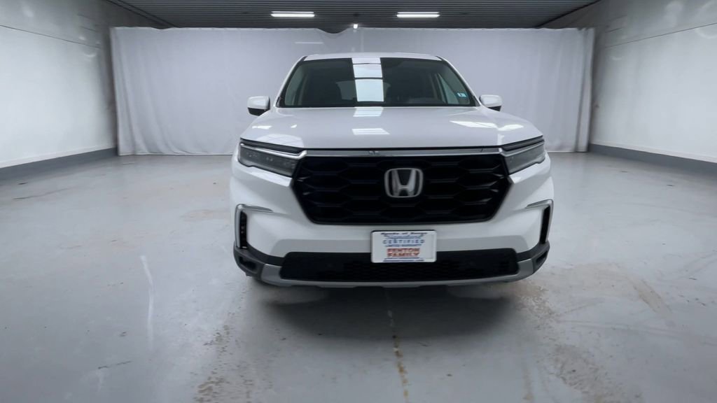Certified 2025 Honda Pilot EX-L image 3