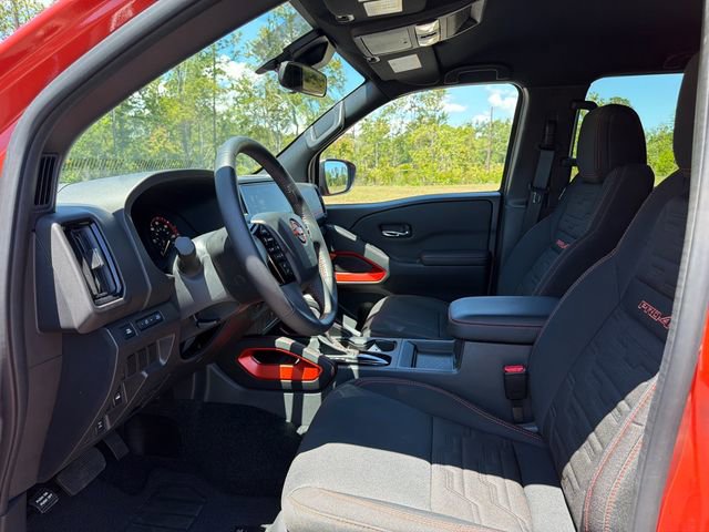 Used 2025 Nissan Frontier PRO-4X AWD/4WD image 9