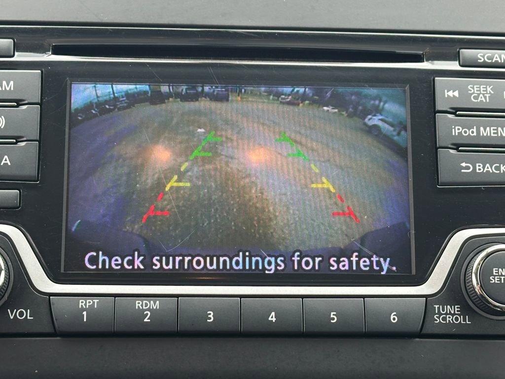 Used 2018 Nissan Frontier SV image 19