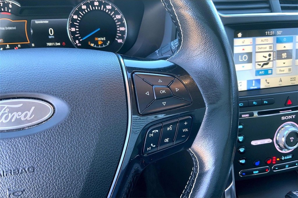 Used 2018 Ford Explorer Platinum image 12